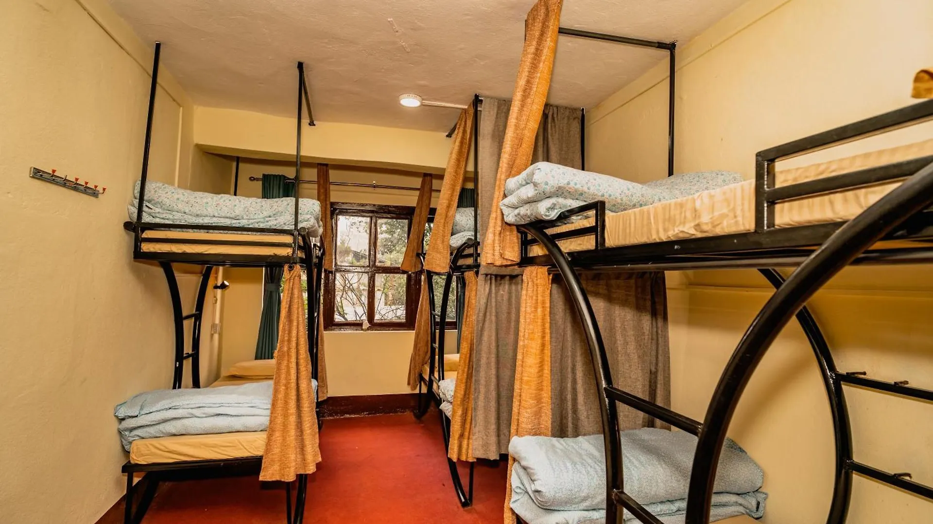 **  Rest Up Kathmandu Hostel נפאל