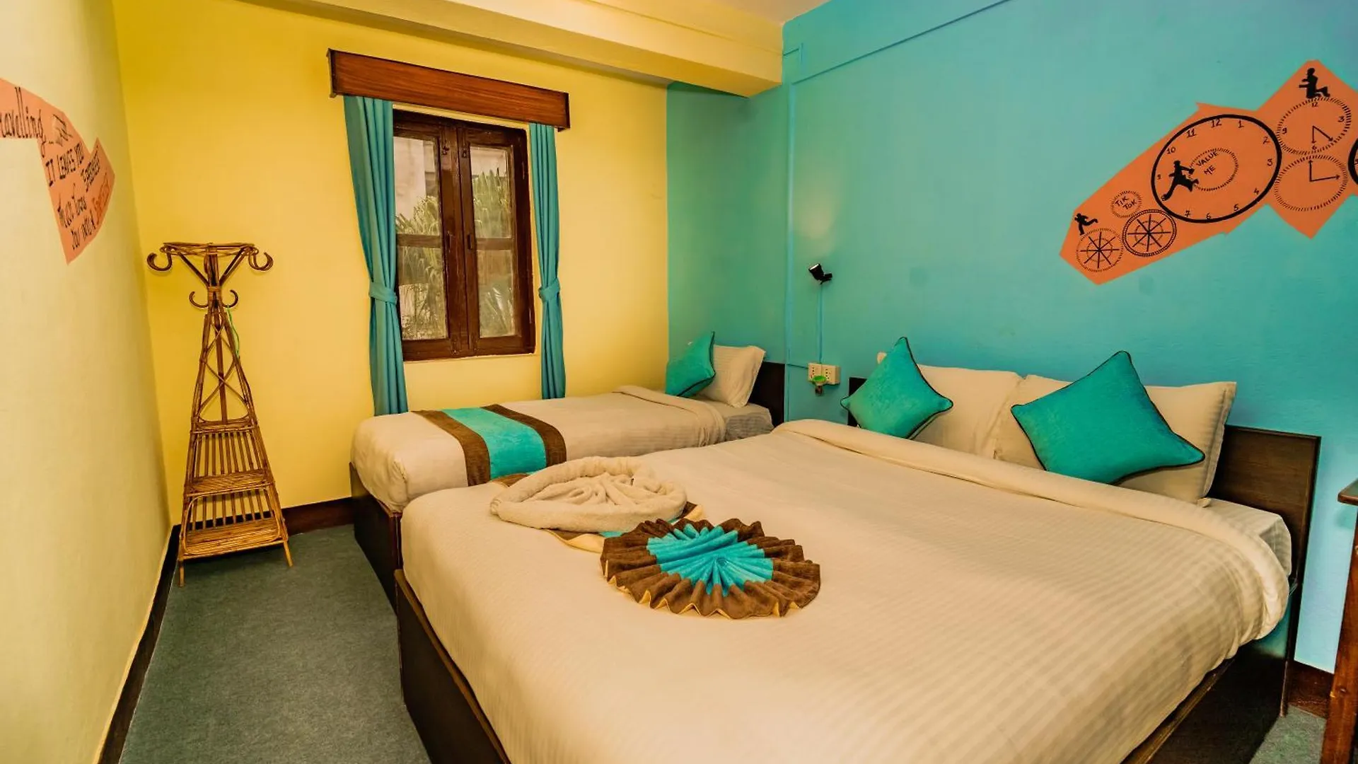 Rest Up Kathmandu Hostel נפאל